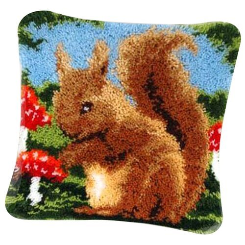 Рыжий кот Набор для вышивания ковровой техникой на подушке Белочка с грибочками (ZD1022), 40 х 40 см